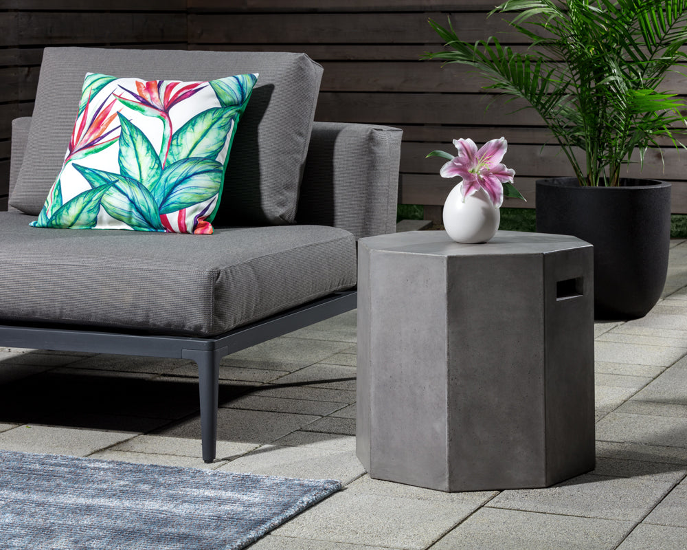ollo-end-table-100789 - view 2