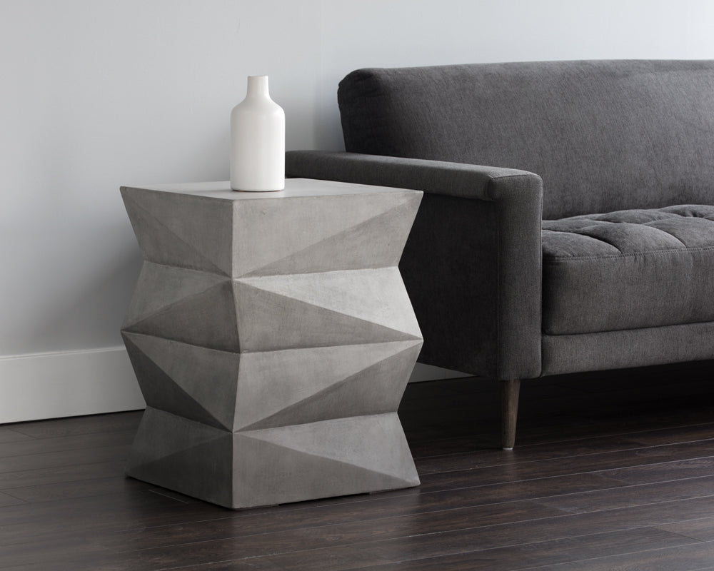niran-end-table-103223 - view 2