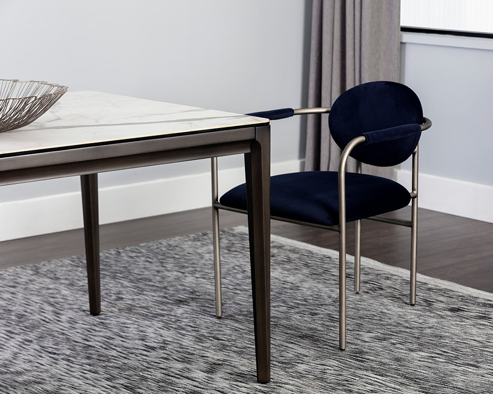 queens-dining-table-7875-105749 - view 7