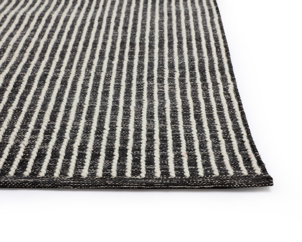 serene-hand-woven-rug-107588 - view 3