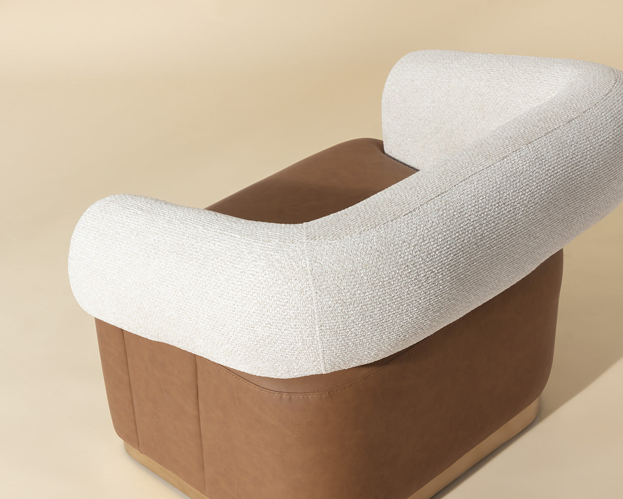 aggie-swivel-lounge-chair-111482 - view 13