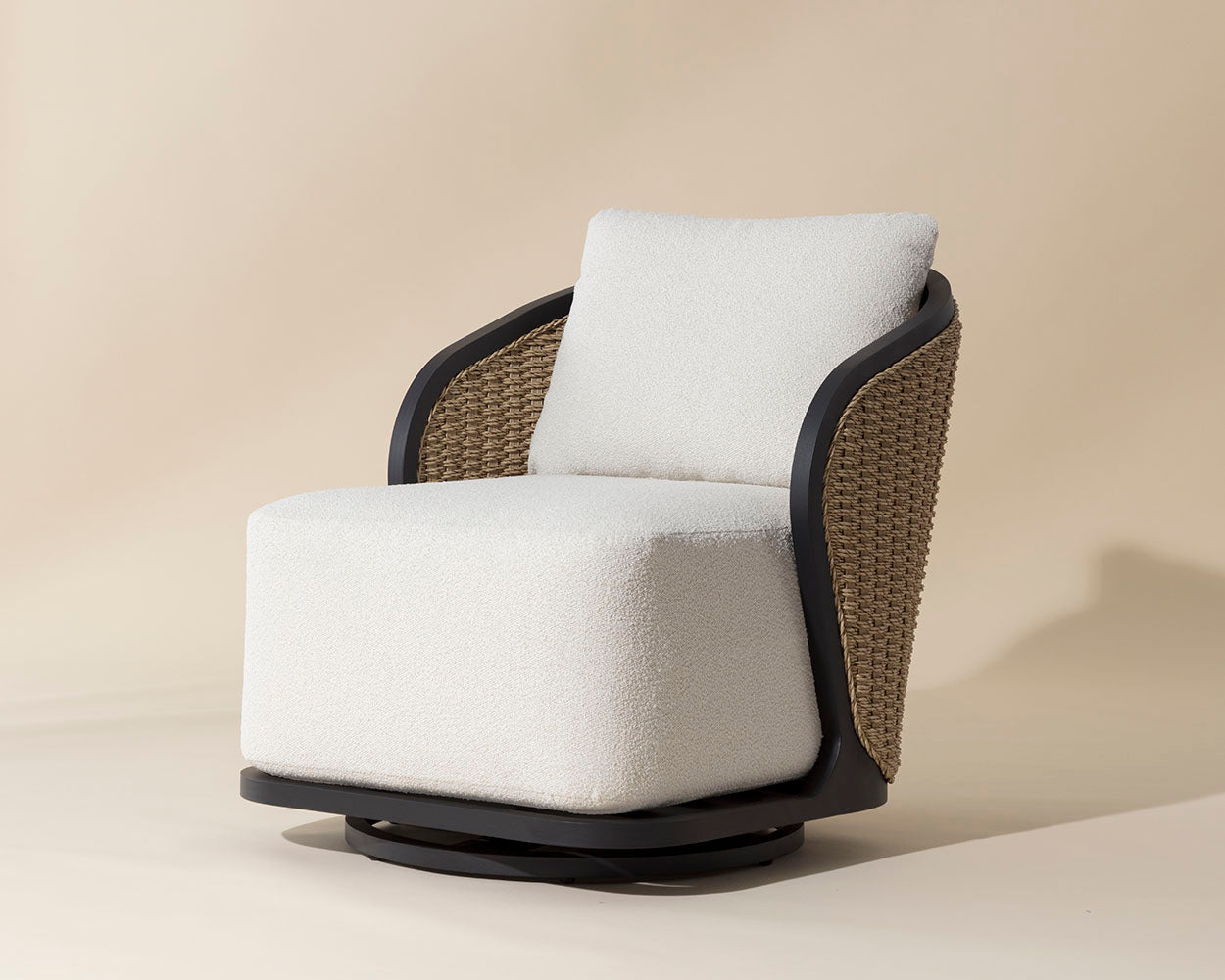 bora-swivel-lounge-chair-111685