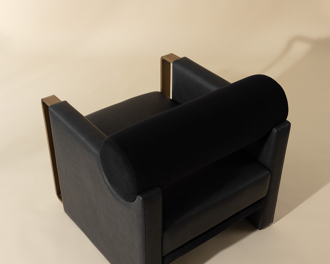 edgar-lounge-chair-112022 - view 6