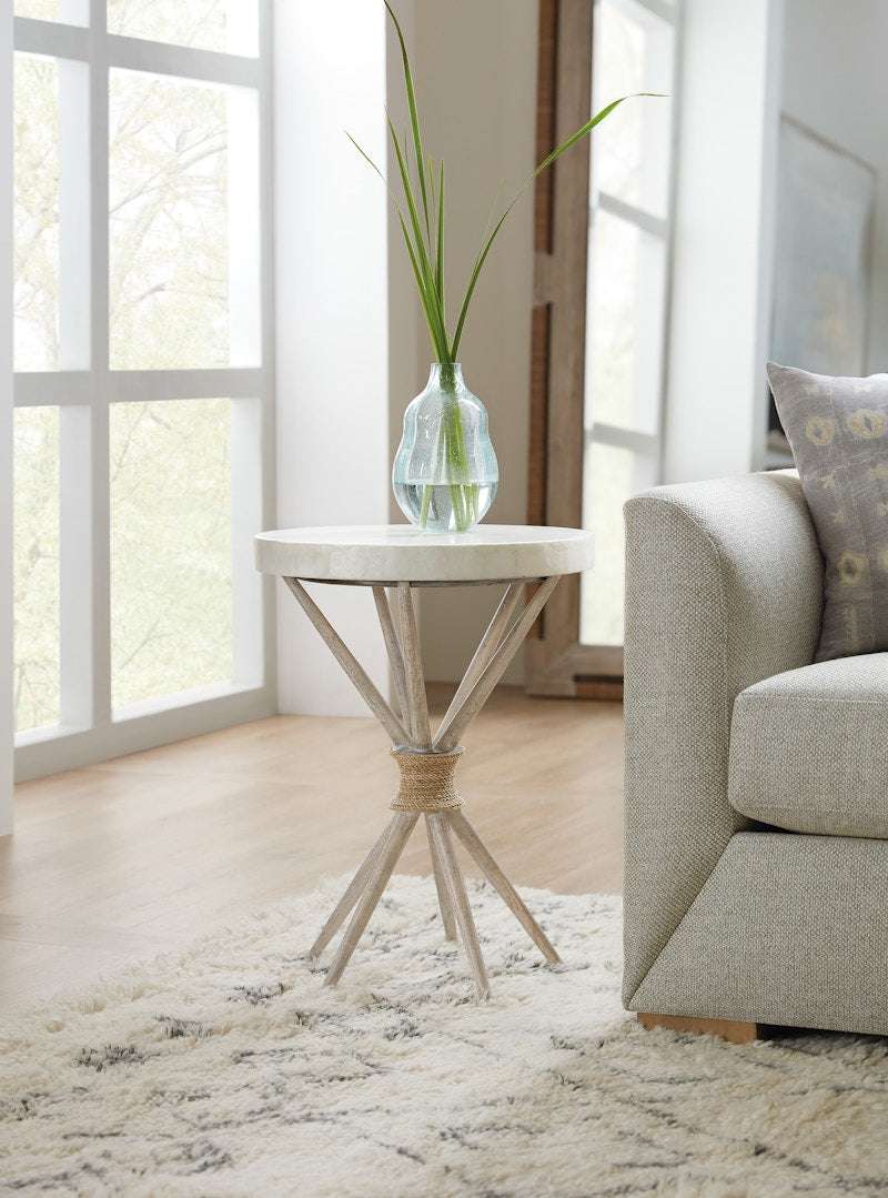 Hooker Furniture Amani Accent Table 1672-50003-00