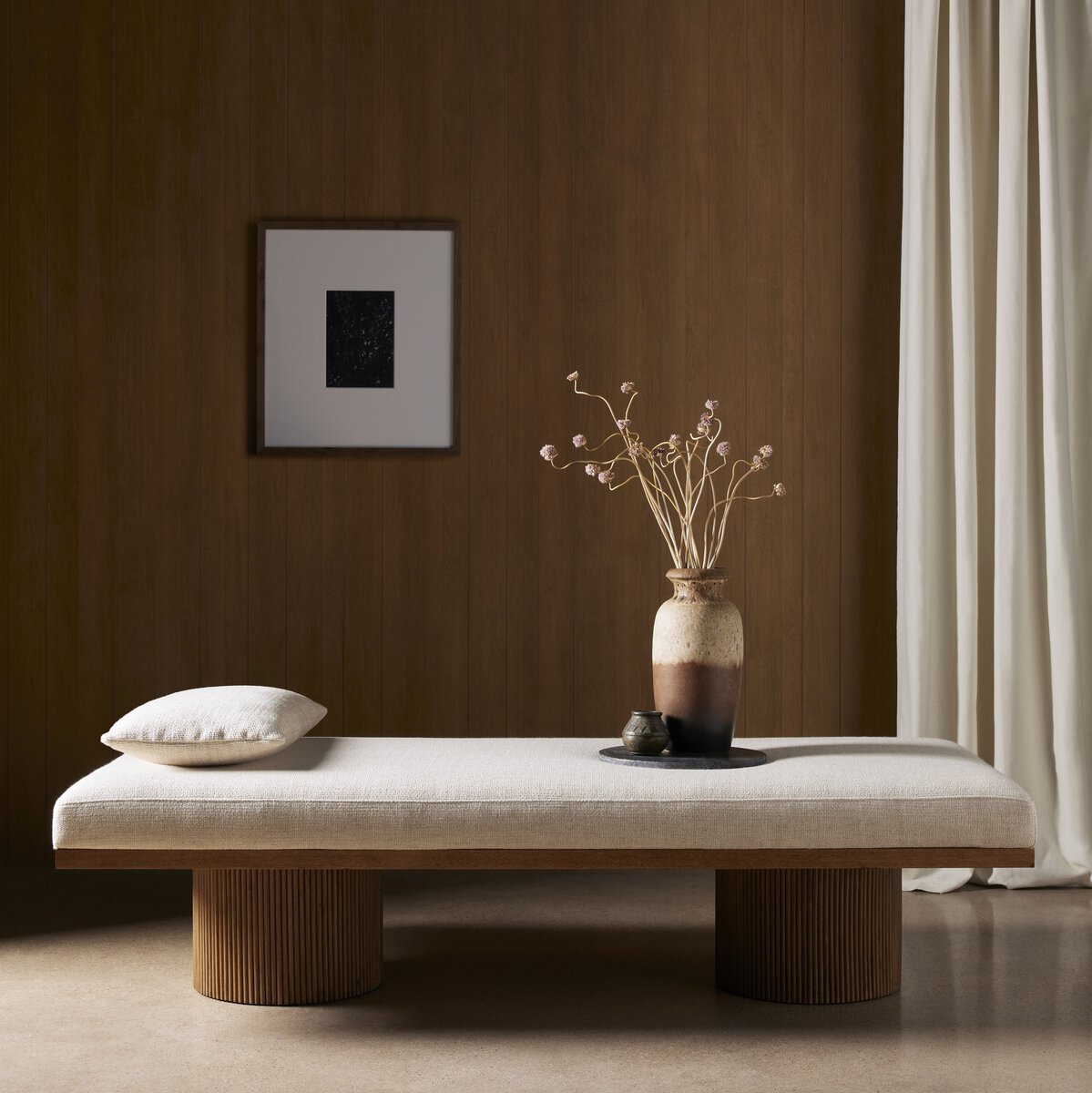 Jakobi Chaise - Kings Fine Art & Decor