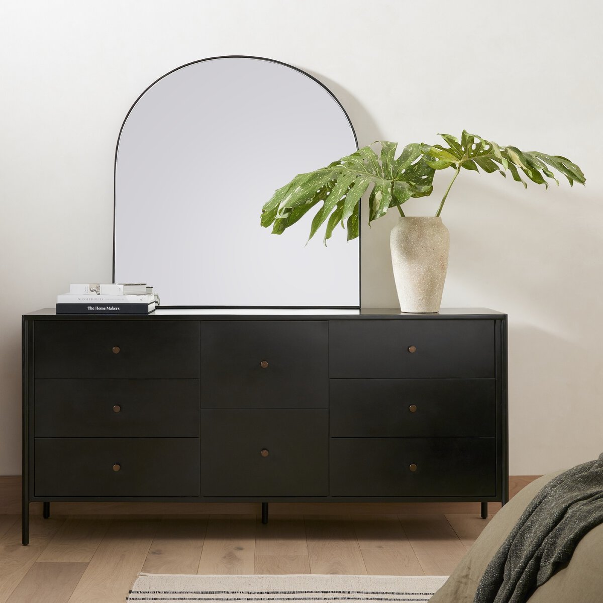 Soto 8 Drawer Dresser - Kings Fine Art & Decor