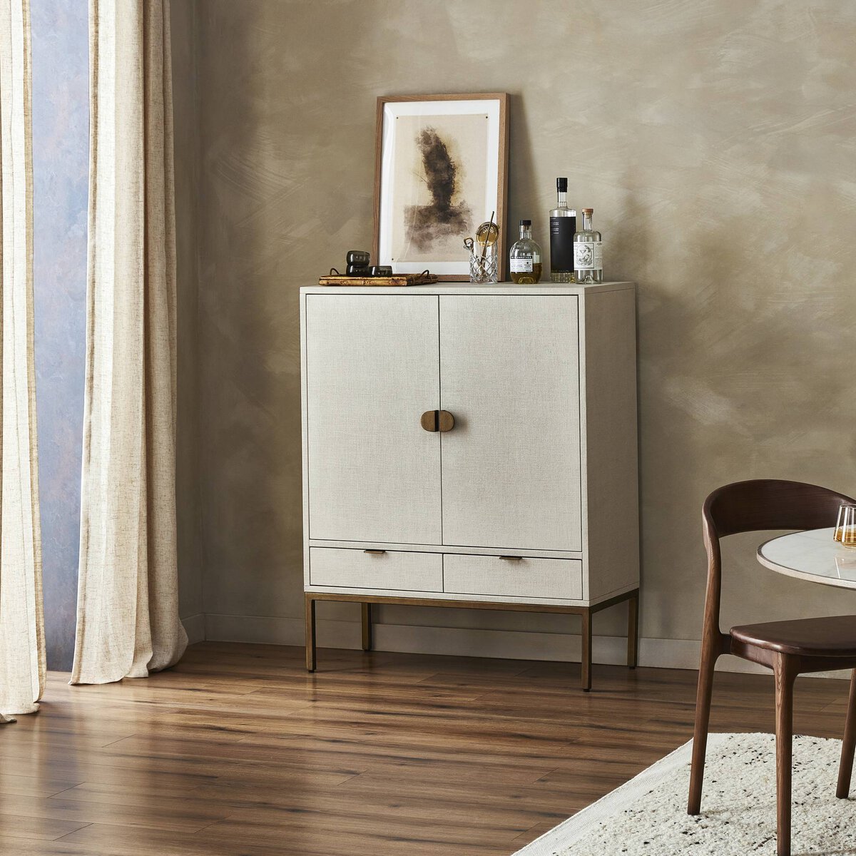 Cressida Bar Cabinet - Kings Fine Art & Decor
