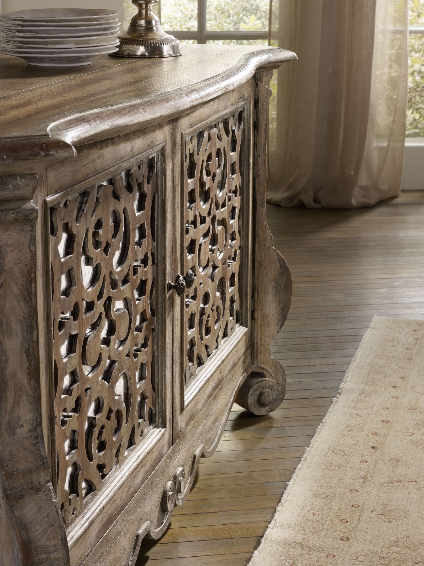 Hooker Furniture Chatelet Buffet 5351-75900