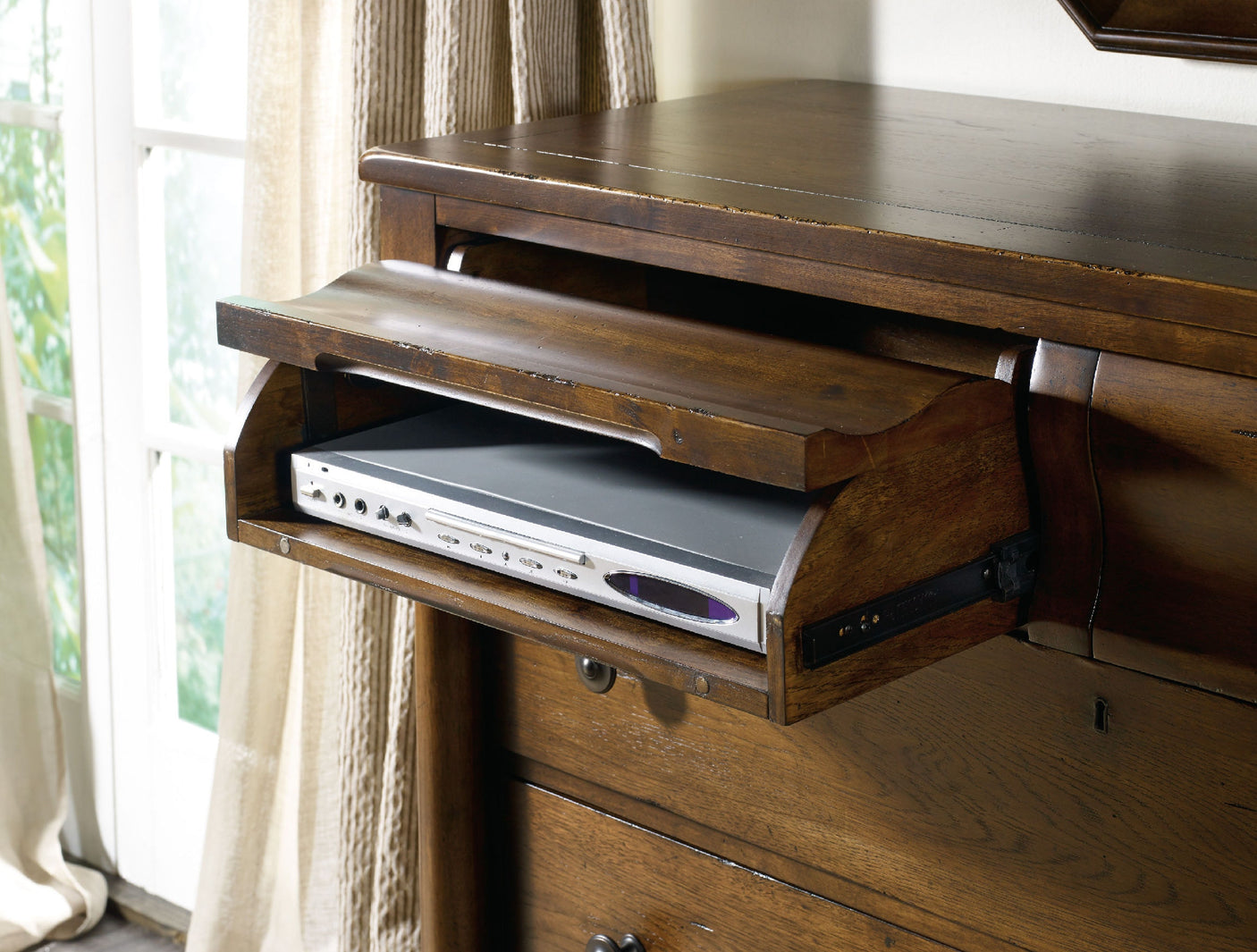 Hooker Furniture Archivist Bureau 5447-90011