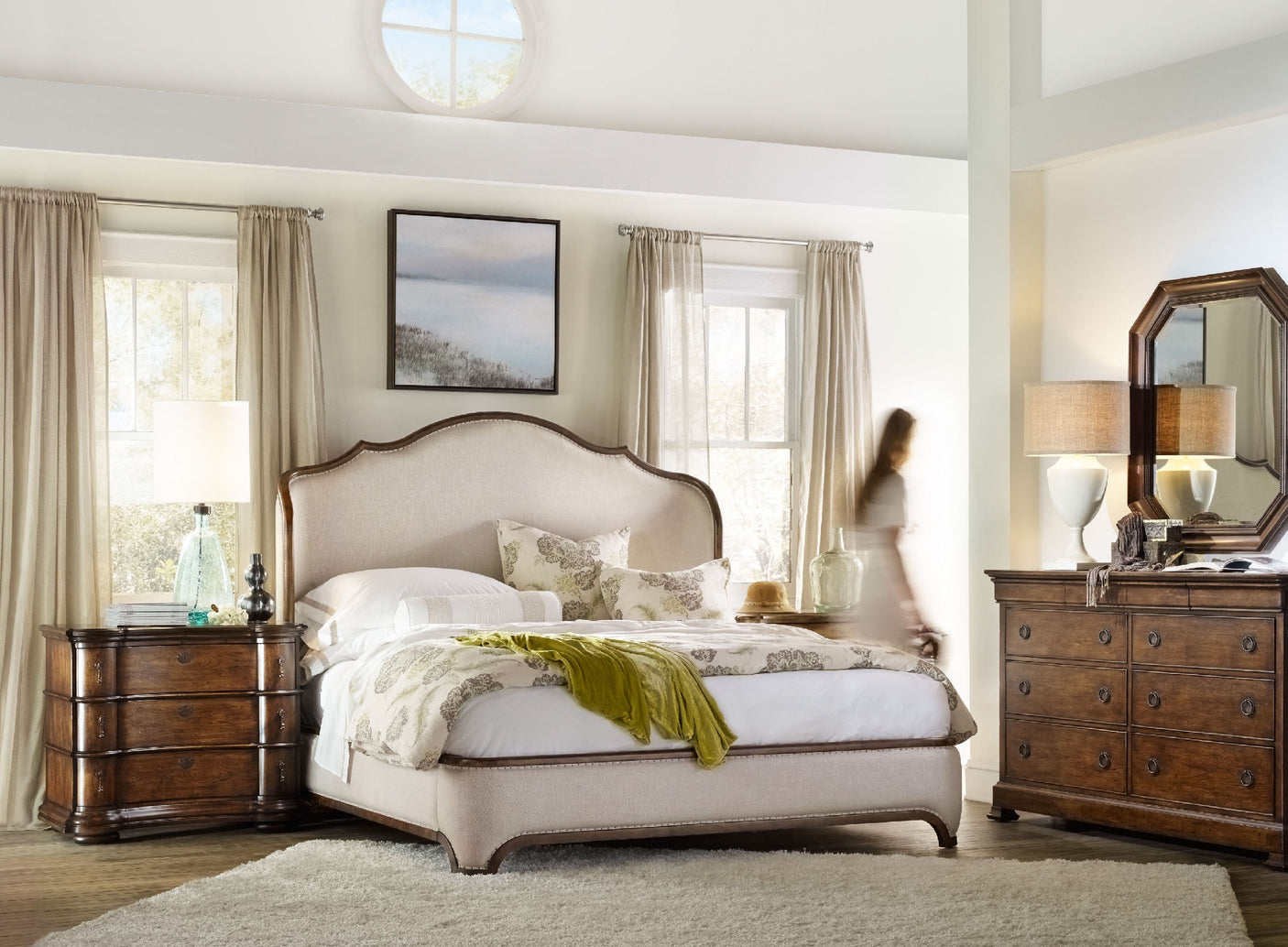 Hooker Furniture Archivist Bachelors Chest 5447-90017