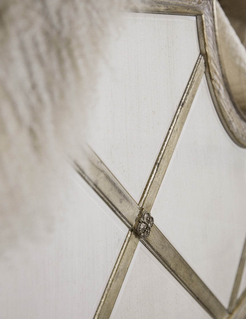 Hooker Furniture Sanctuary Diamont King Panel Bed 5875-90366-95