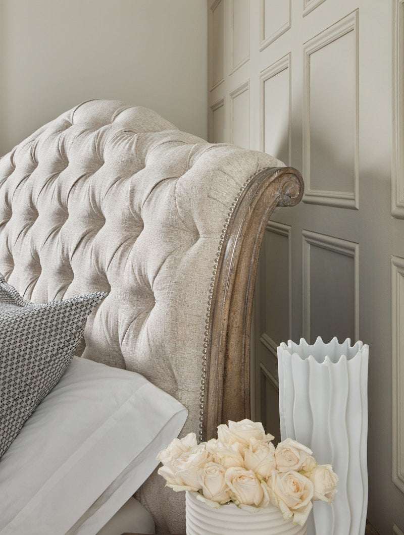 Hooker Furniture Castella King Tufted Bed 5878-90566-80