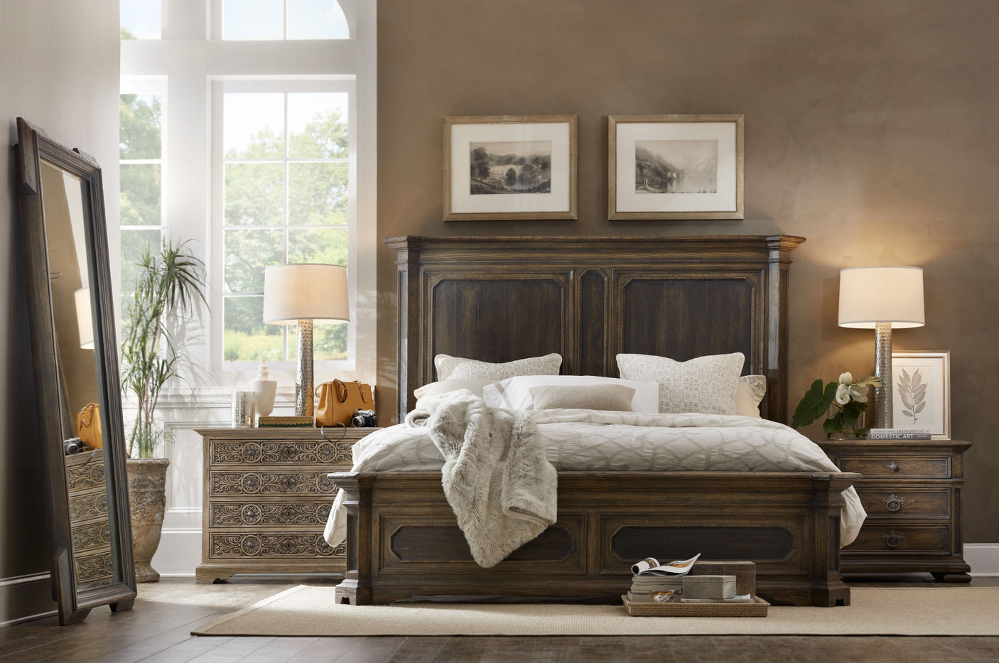 Hooker Furniture Floresville Bachelors Chest 5960-90017-MWD