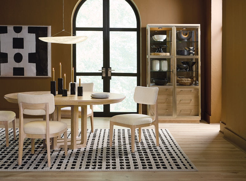 Hooker Furniture Banyon Bay Display Cabinet 6081-75906-82