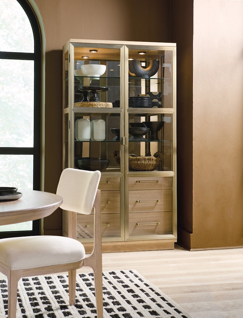 Hooker Furniture Banyon Bay Display Cabinet 6081-75906-82