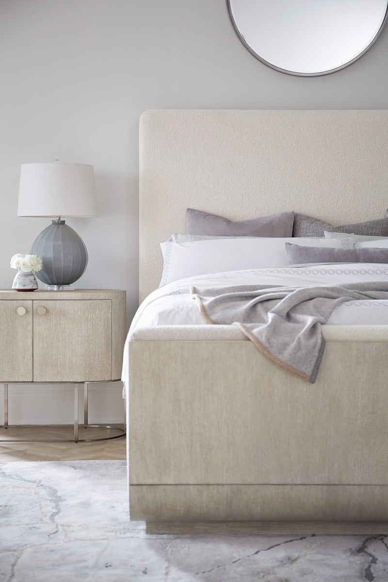 Hooker Furniture Modern Mood King Upholstered Panel Bed 6850-90966-80