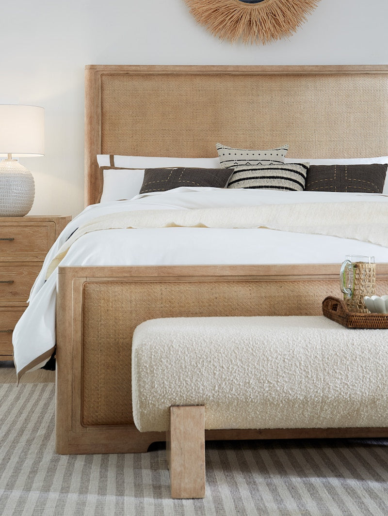 Hooker Furniture Retreat Bed Bench 6950-90019-80