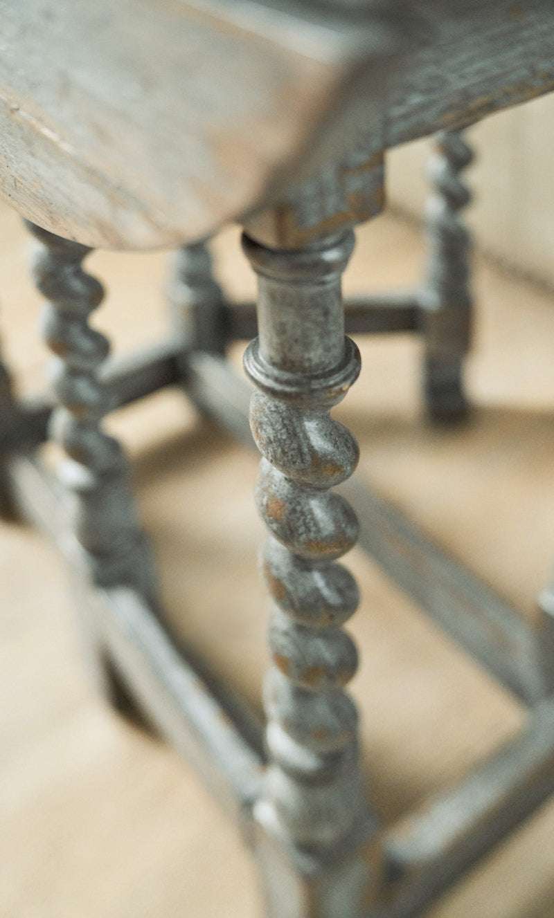 Hooker Furniture La Grange Prause Gate Leg Round Table 6960-50006-45