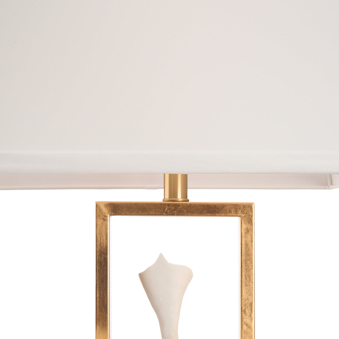 Cain Calla Lily Lamp