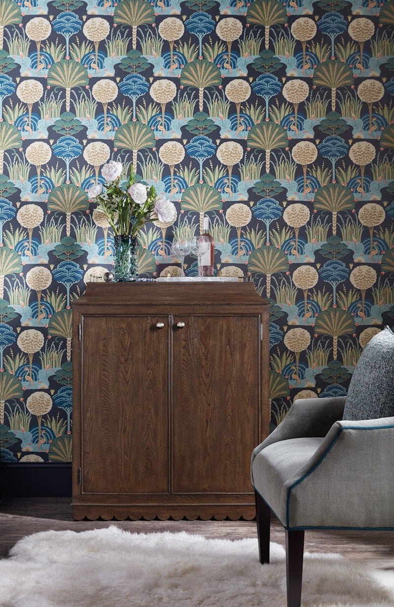 Hooker Furniture Commerce and Market Dukes Bar Cabinet 7228-50725-85