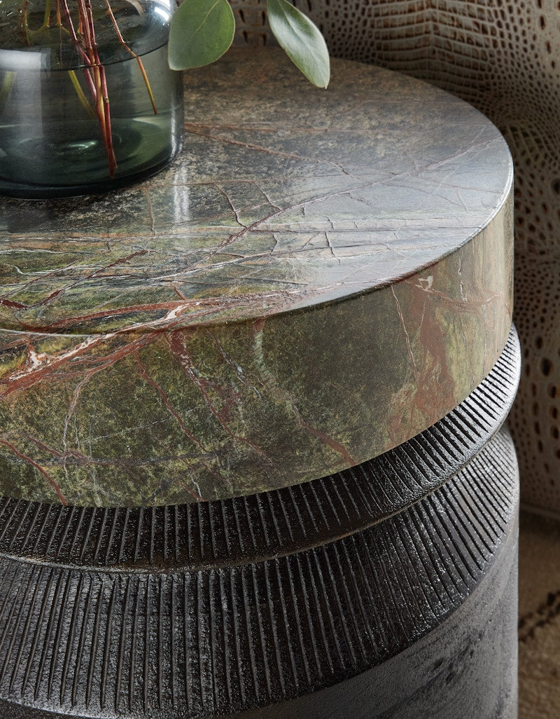 Hooker Furniture Commerce and Market Valor Accent Table 7228-80227-00