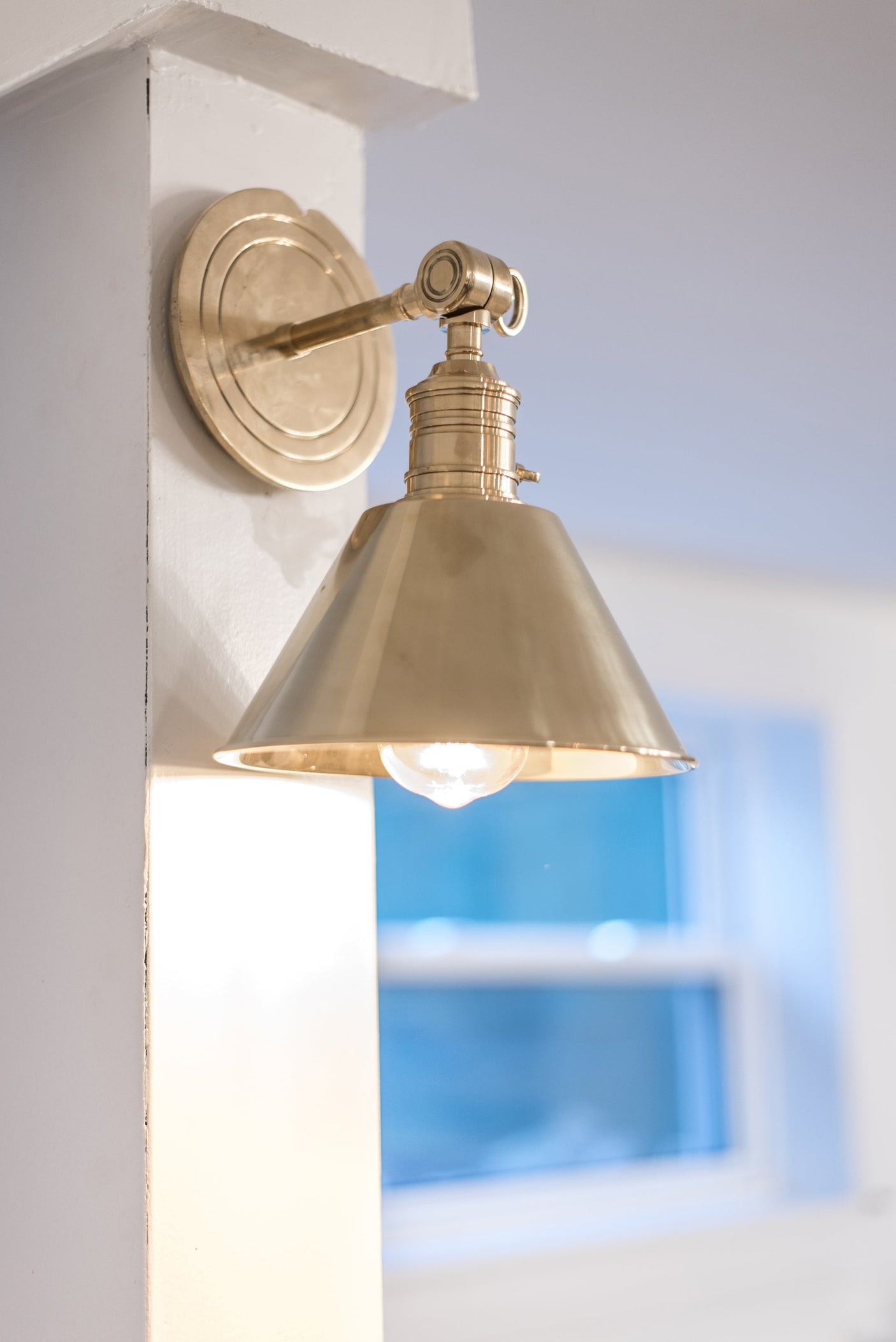 garden-city-wall-sconce-8321-AGB-5