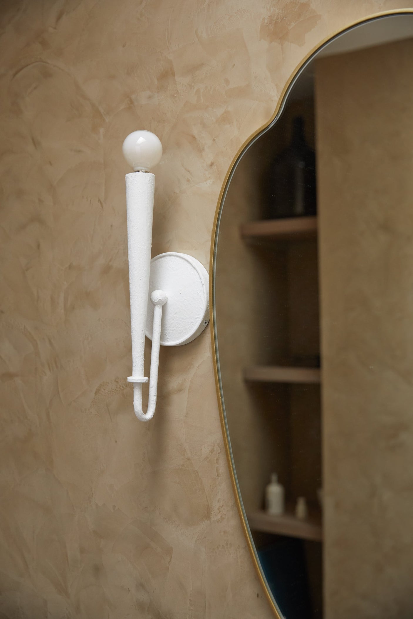 alder-wall-sconce-B4014-GSW-3