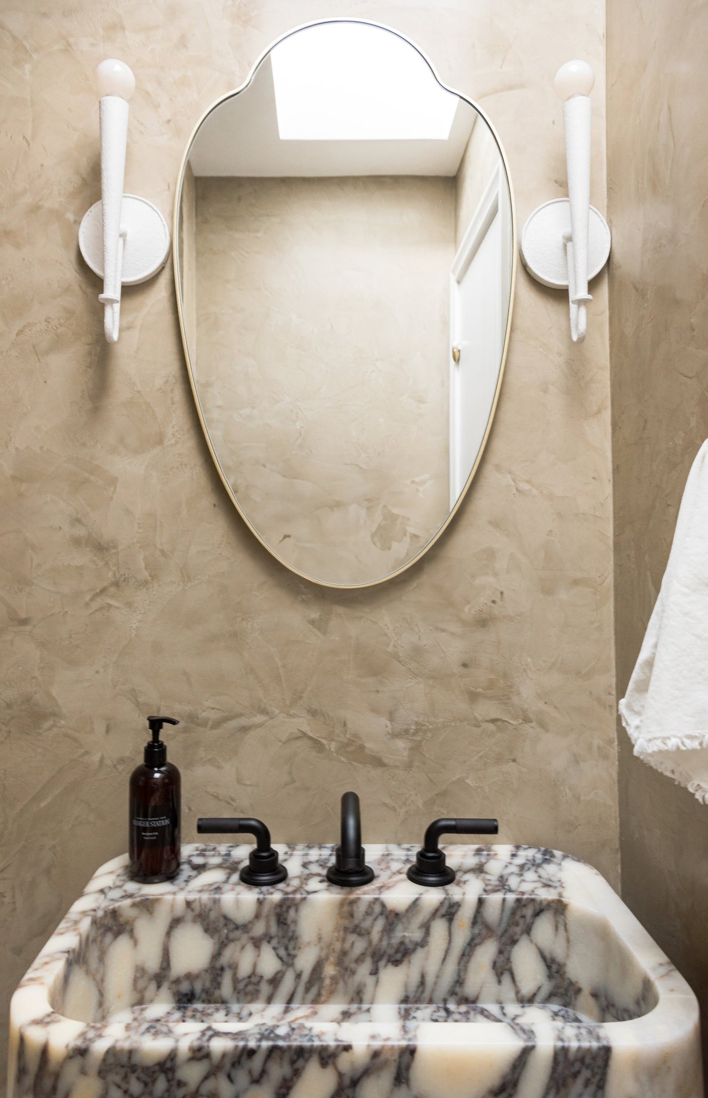 alder-wall-sconce-B4014-GSW-2