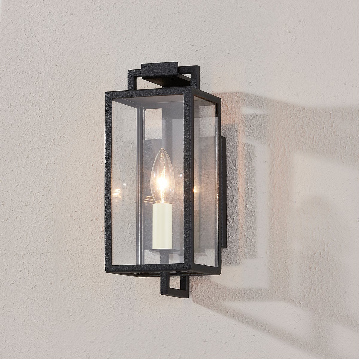 beckham-exterior-wall-sconce-B6380-FOR-3