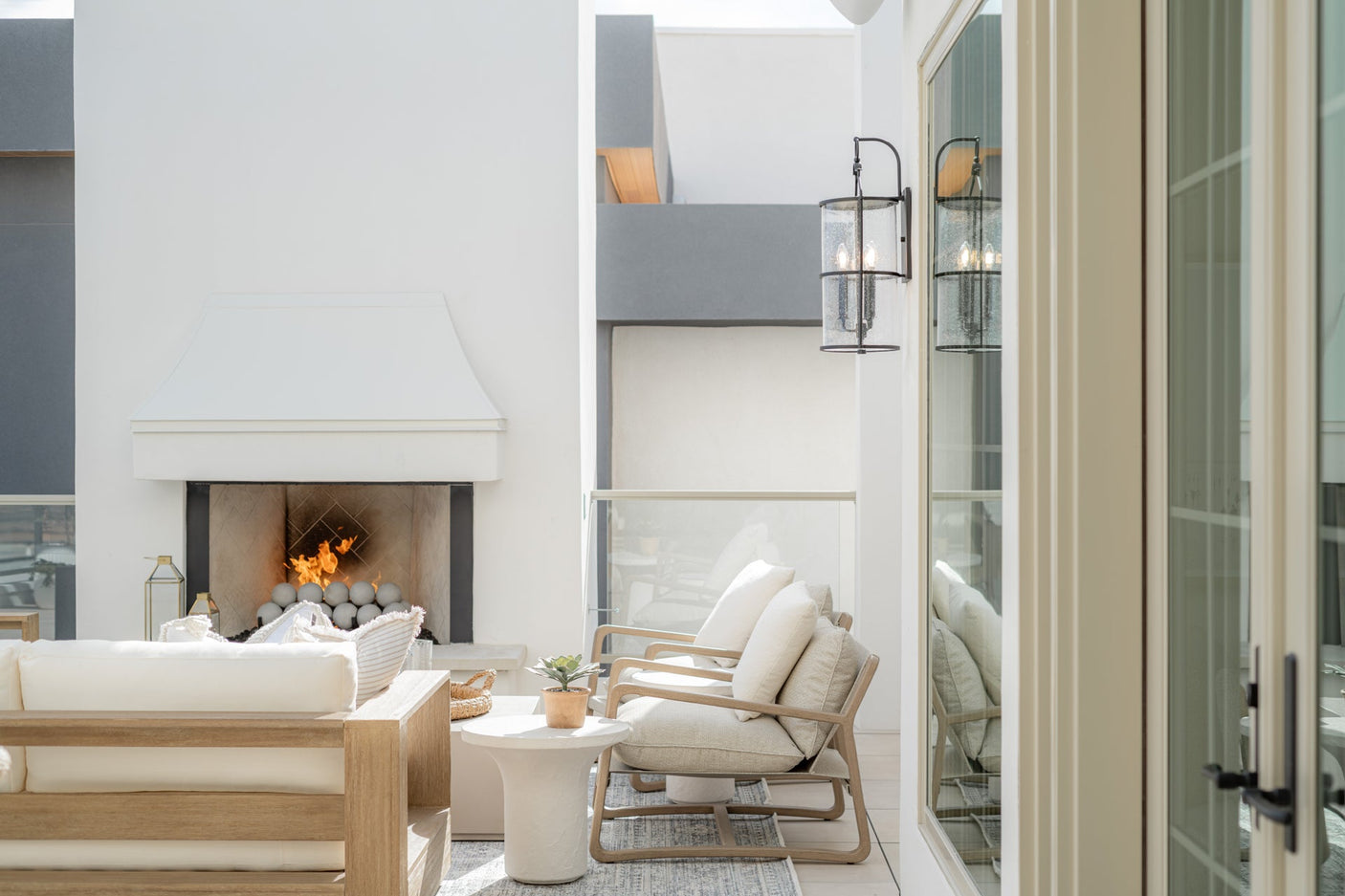 burbank-exterior-wall-sconce-B1313-TBK-5