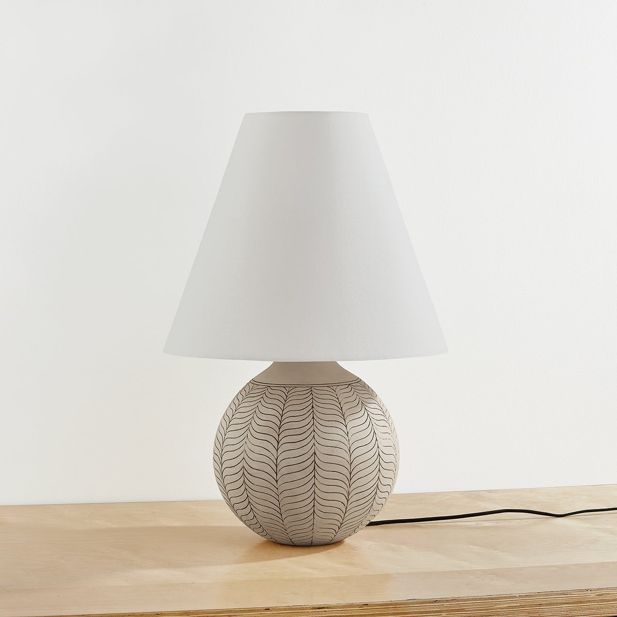 capers-table-lamp-CBL9430-AGB/CIP-2