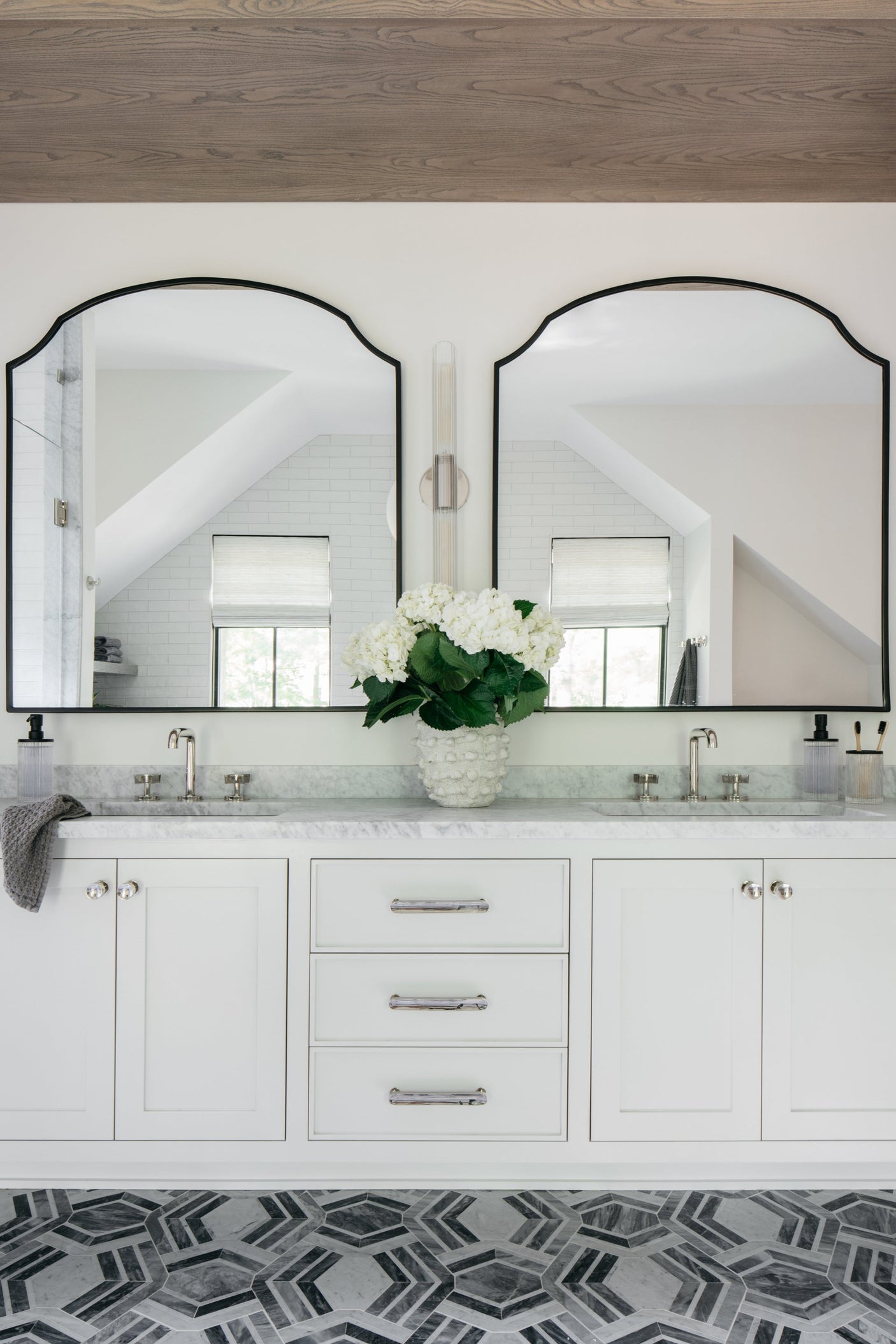 cecily-wall-sconce-H177102L-PN-1
