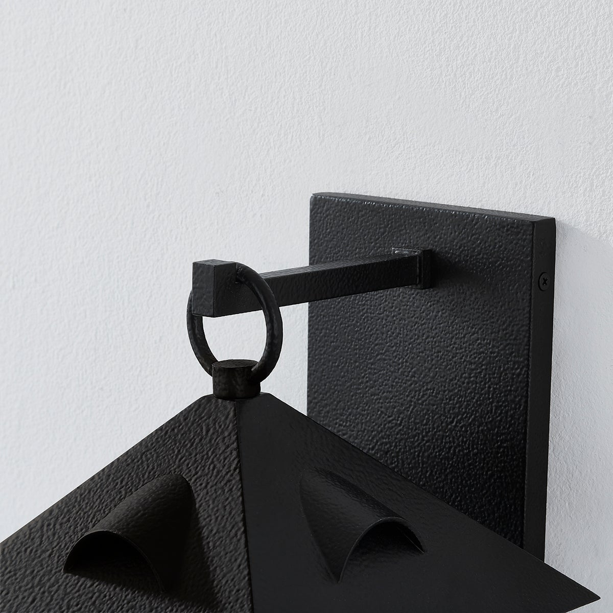 corning-exterior-wall-sconce-B4918-FOR-3