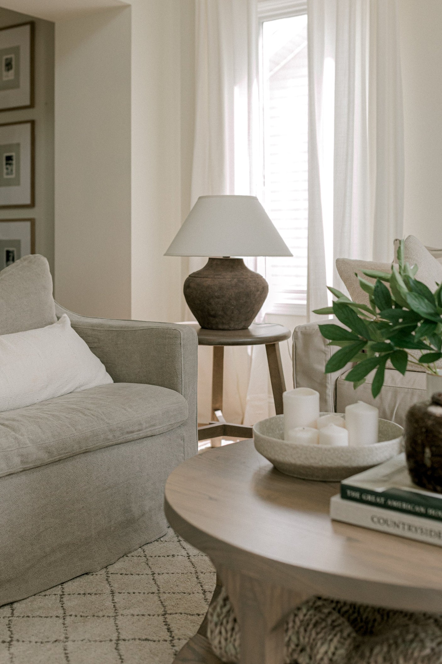 calabria-table-lamp-PTL1010-4