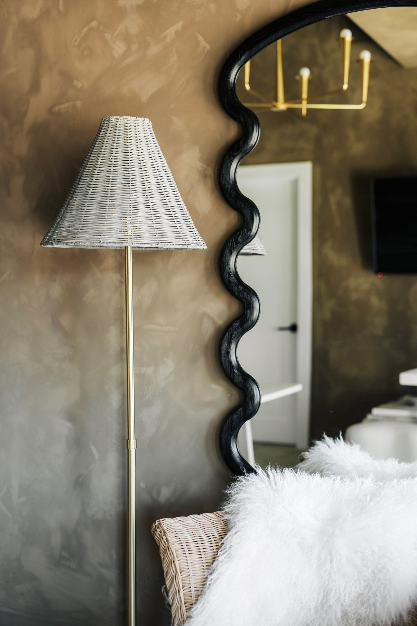 destiny-floor-lamp-HL825401-AGB-9