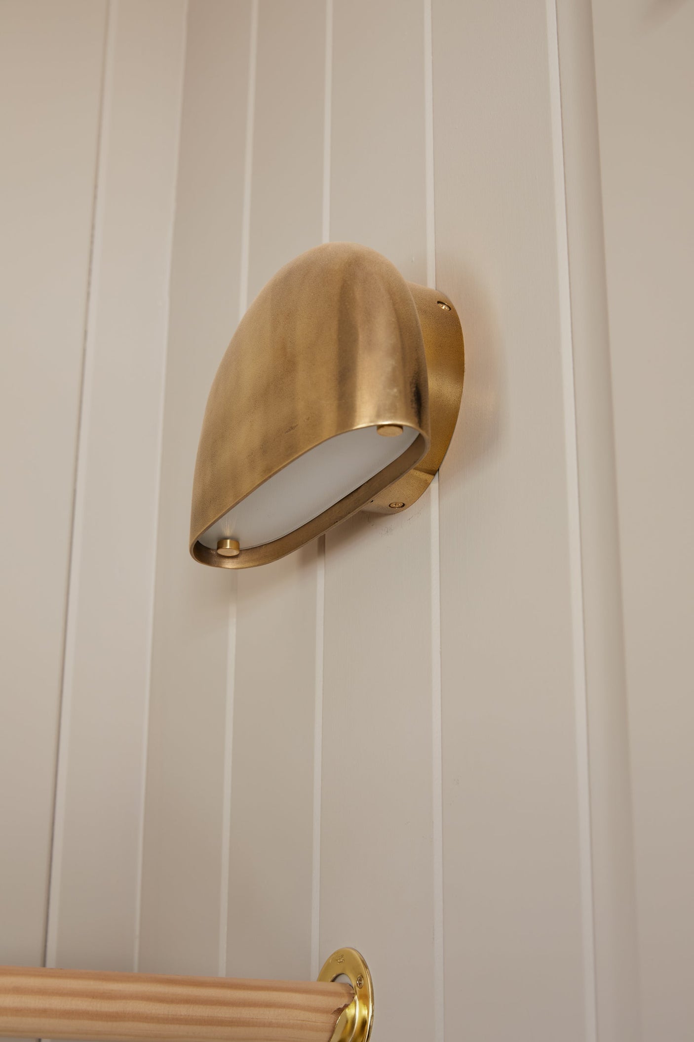 diggs-wall-sconce-1505-AGB-2
