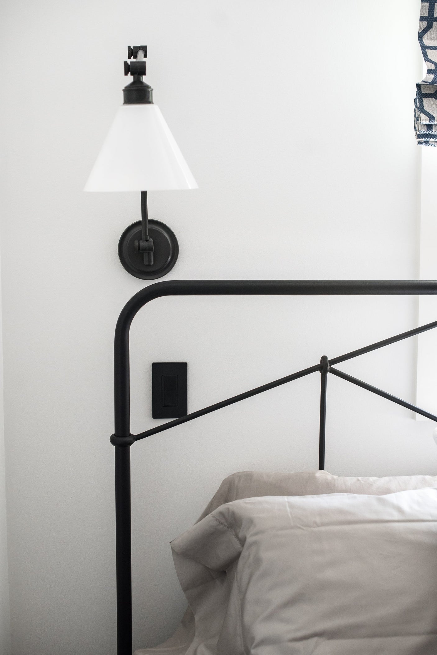 exeter-wall-sconce-4731-OB-3