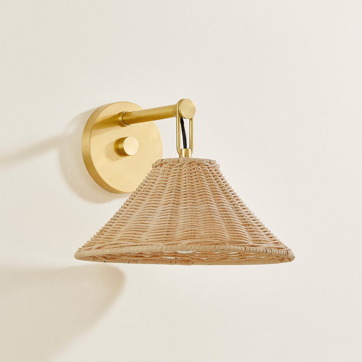 dalia-wall-sconce-H831101-AGB-3