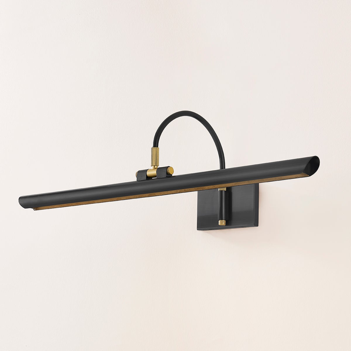 elowen-picture-light-H836101L-AOB-3