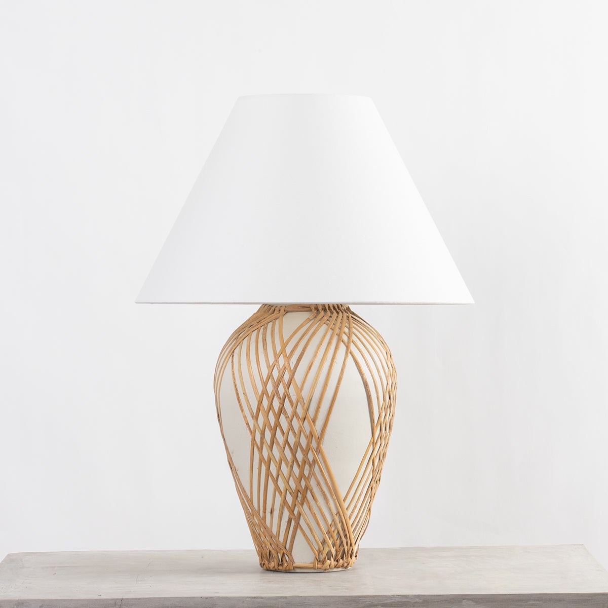 bayonne-table-lamp-L7630-VGL/CWR-1