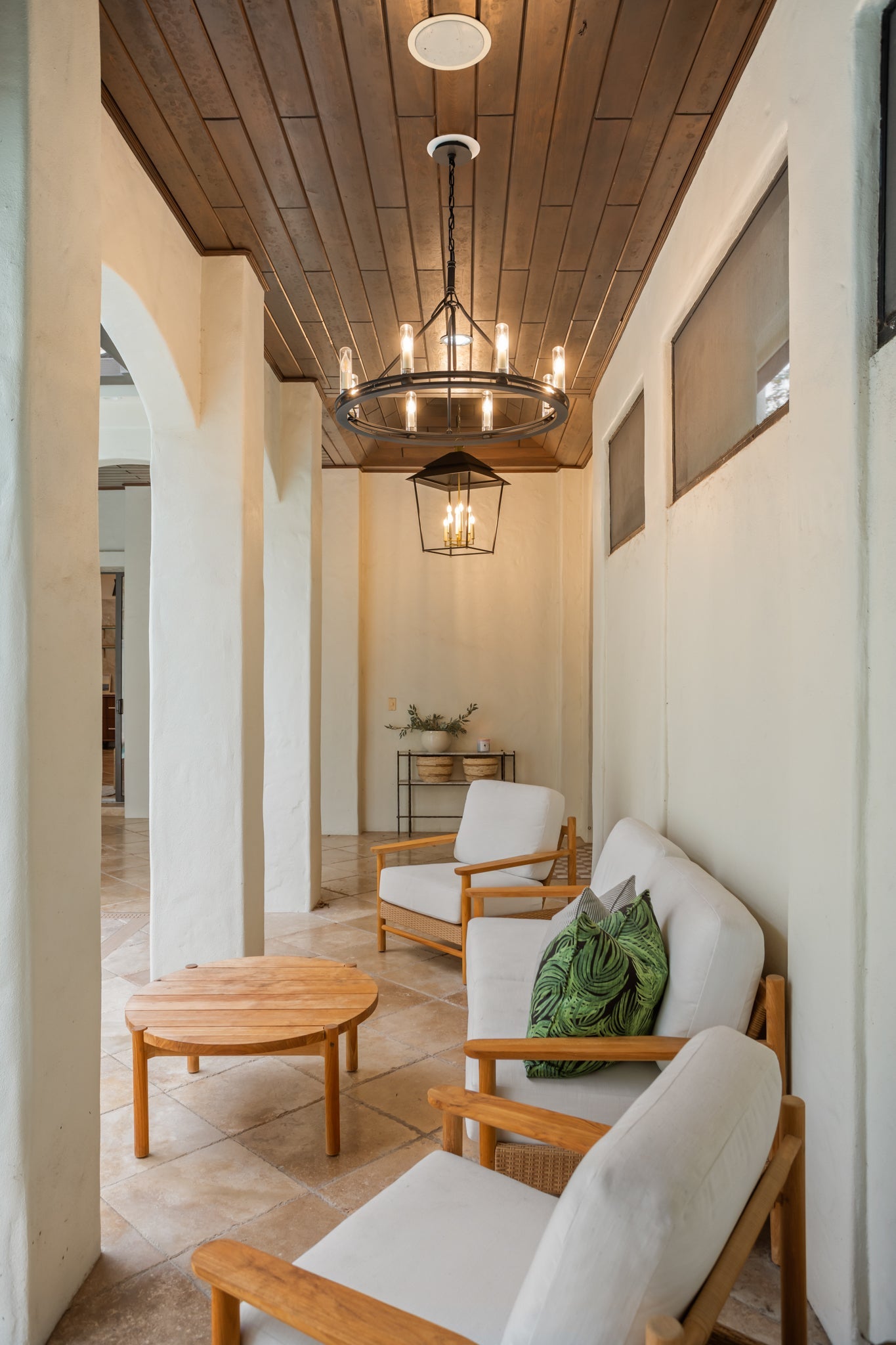 sutton-exterior-chandelier-F6233-TBK-5