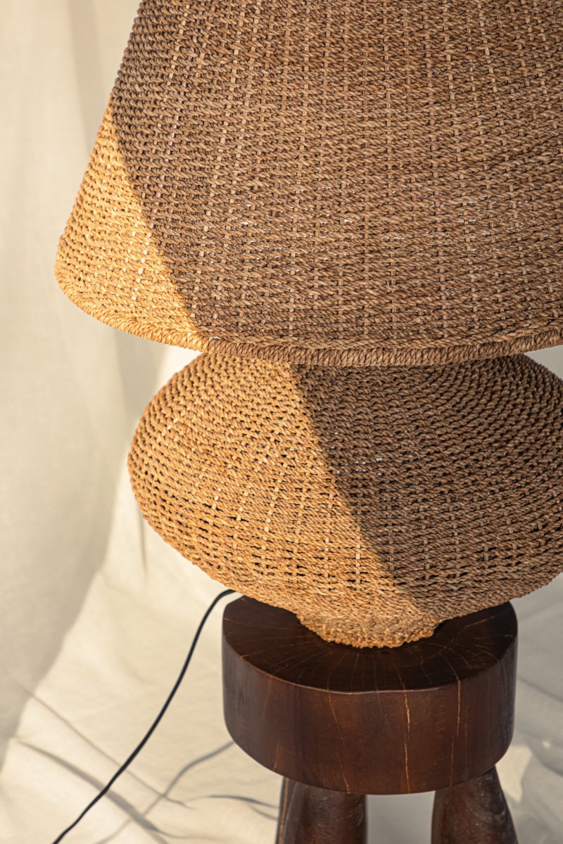 nette-table-lamp-PTL1426-PBR-8