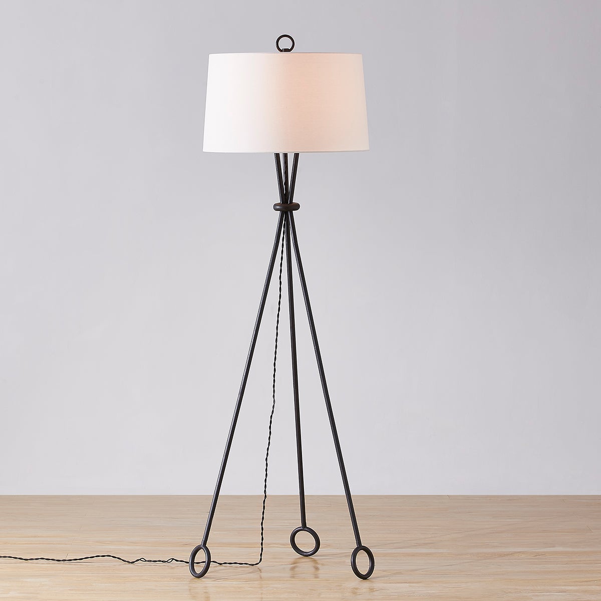 santa-monica-floor-lamp-PFL2068-FOR-4