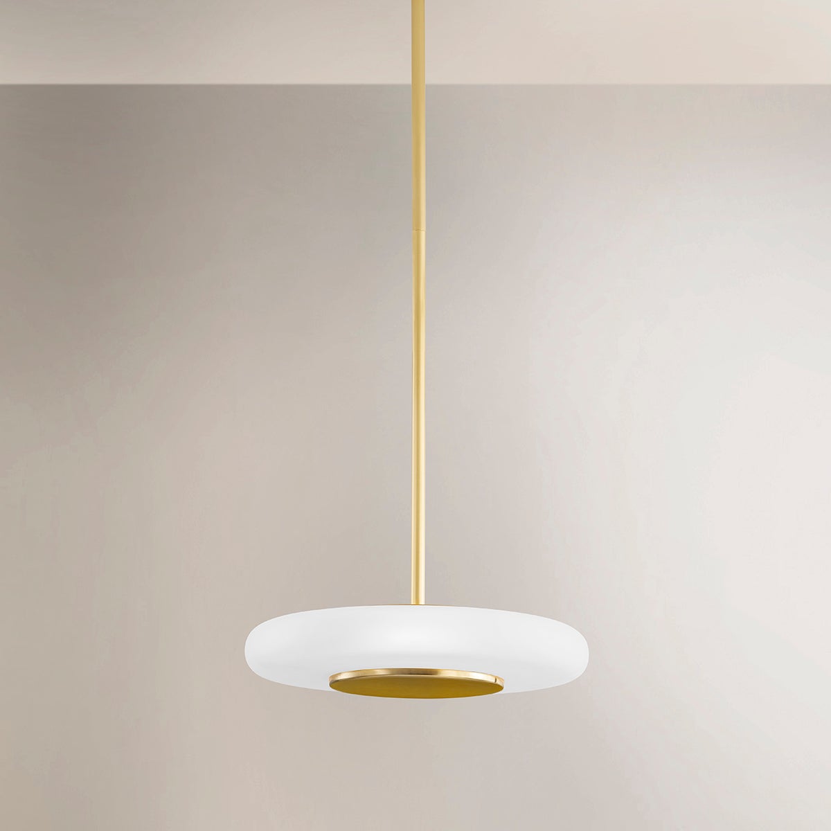 blyford-pendant-PI1896701S-AGB-1