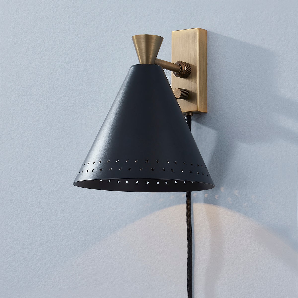 marvin-plug-in-sconce-PTL3010-PBR/SBK-1