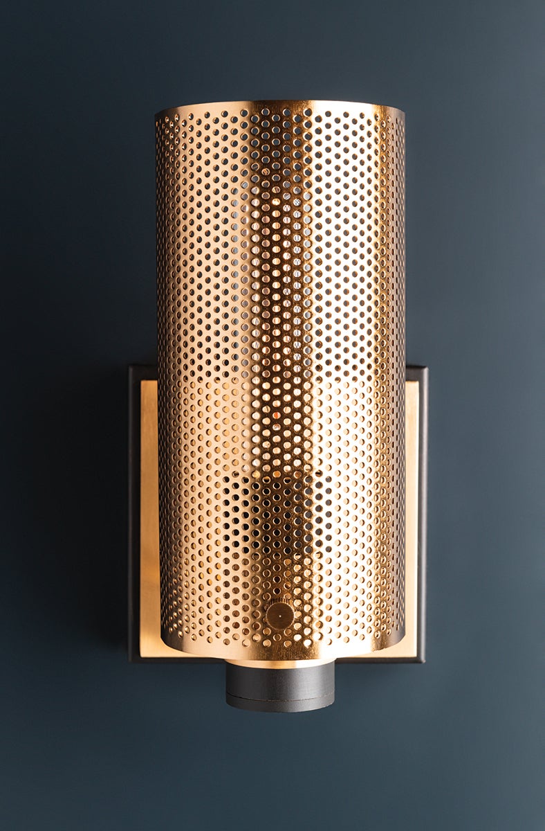 pilsen-wall-sconce-B6871-4