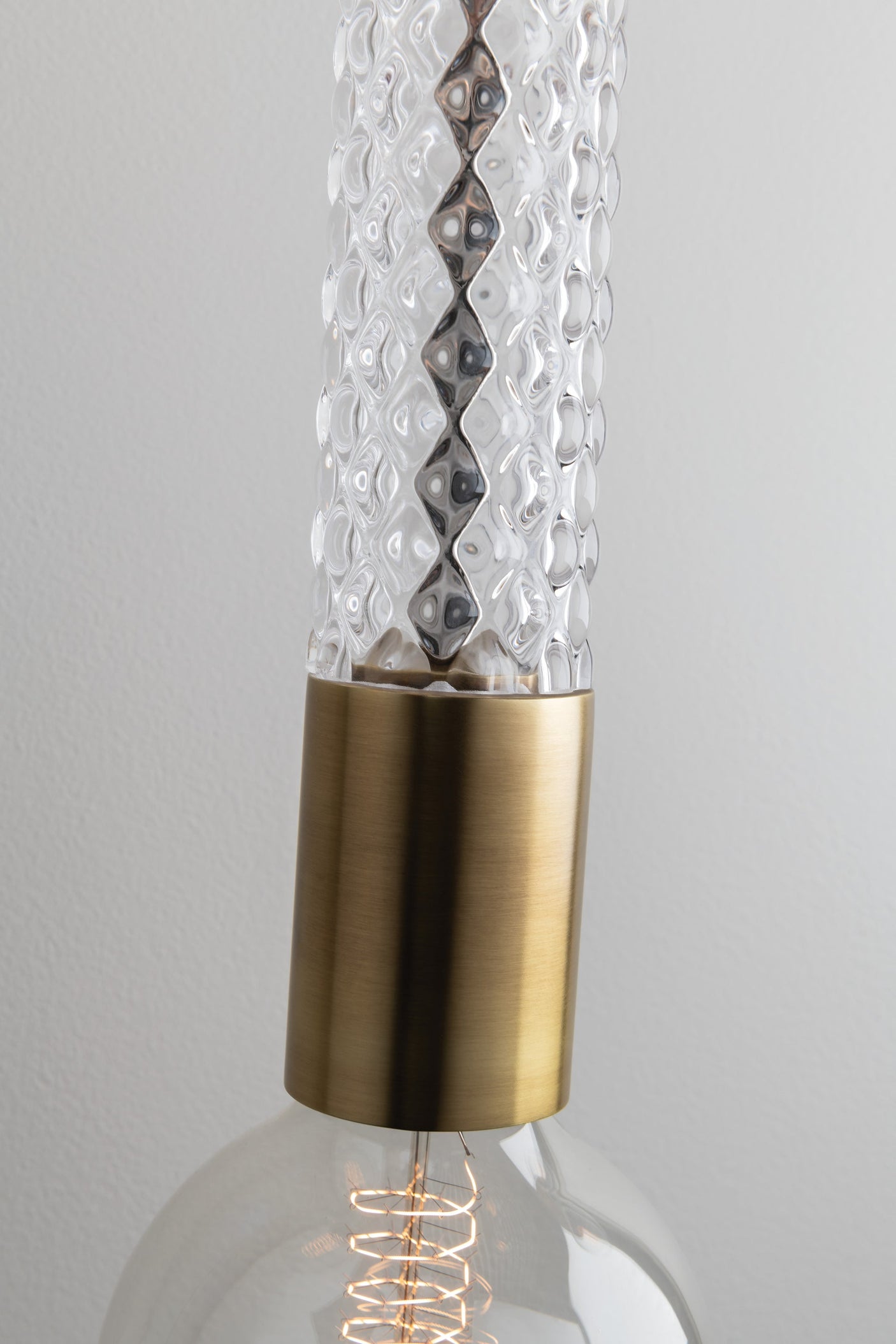 pippin-pendant-H256701-AGB-1
