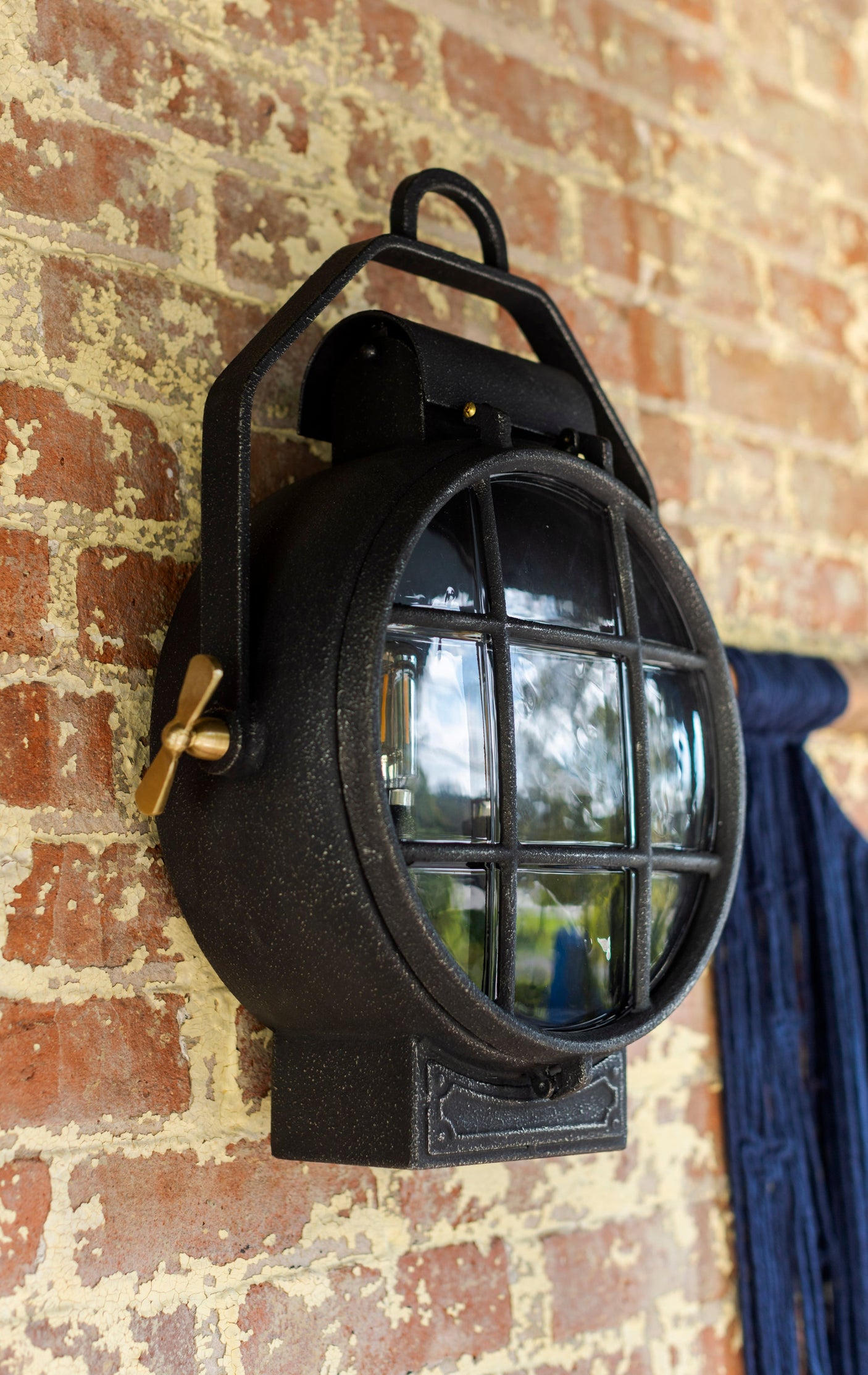 point-lookout-wall-sconce-B5032-APW-1