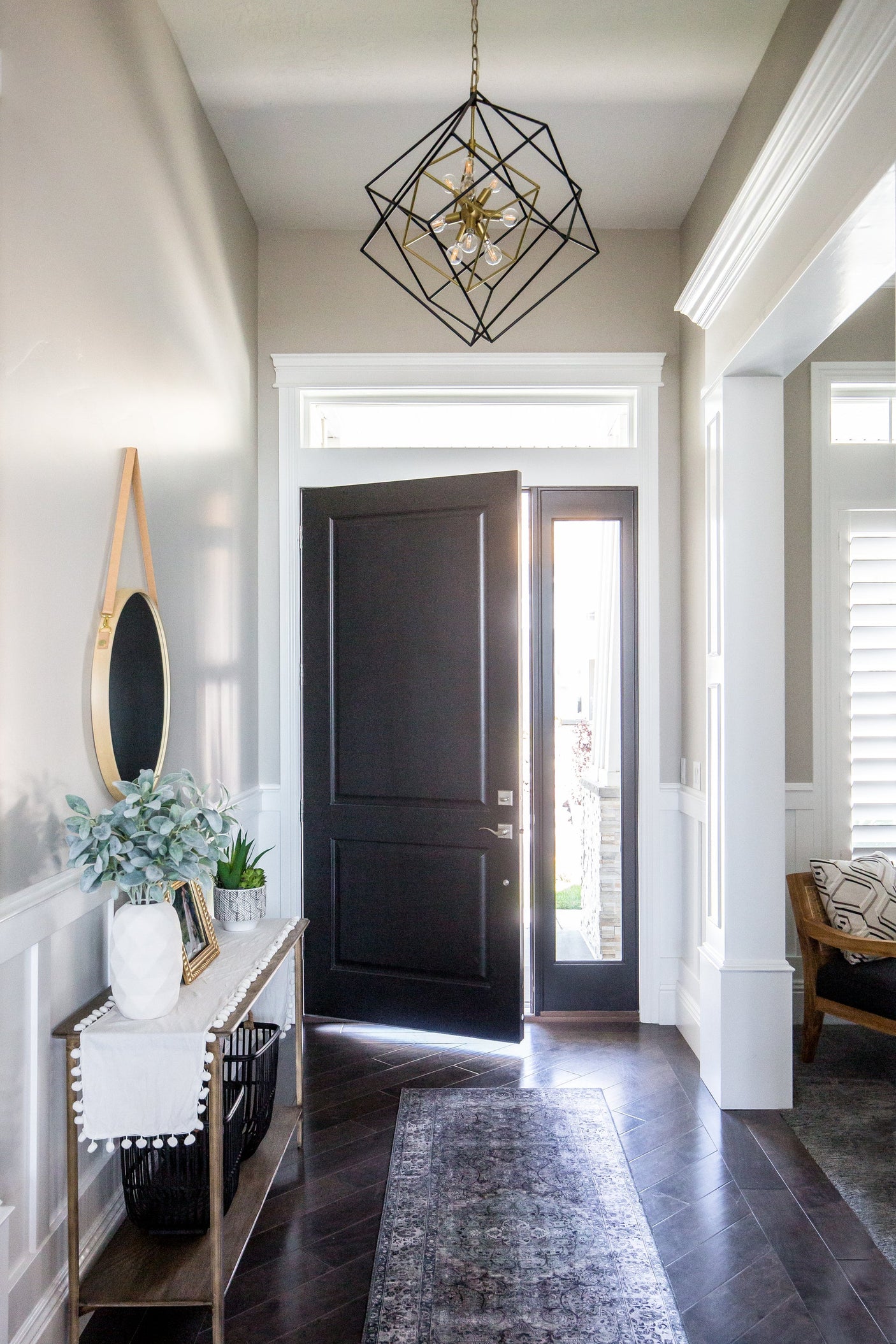 roundout-chandelier-1222-AGB-1