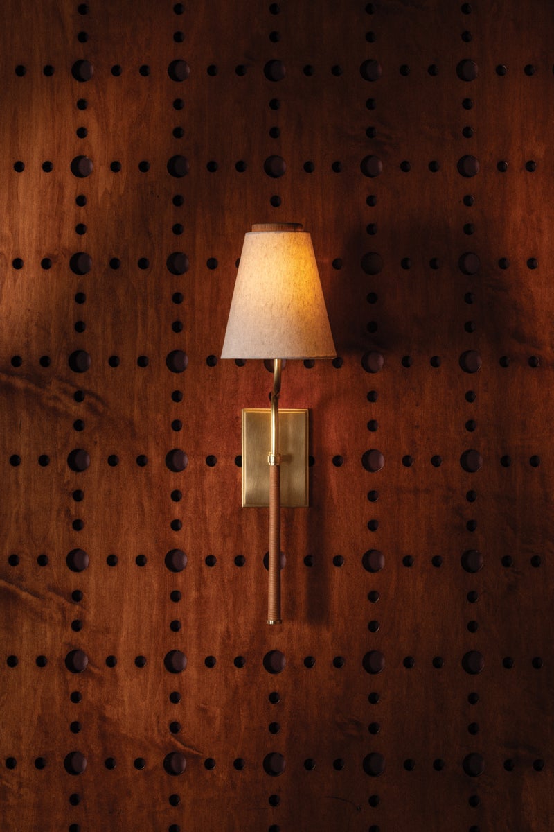 sullivan-wall-sconce-CB4925-AGB-3